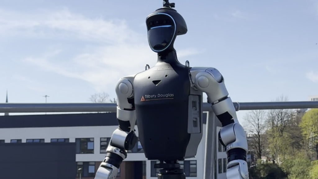 The “Douglas” humanoid robot collects site safety data and helps formulate reports.