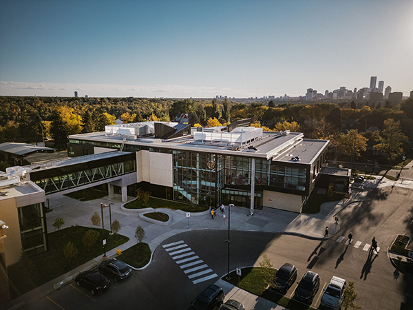 Braaksma Hall at Concordia University is North America’s first project integrating triple-glazed Vacuum Insulated Glass (VIG) units manufactured by GlasCurtain, enhancing the centre-of-glass performance by 50 per cent compared to traditional triple-glazing.